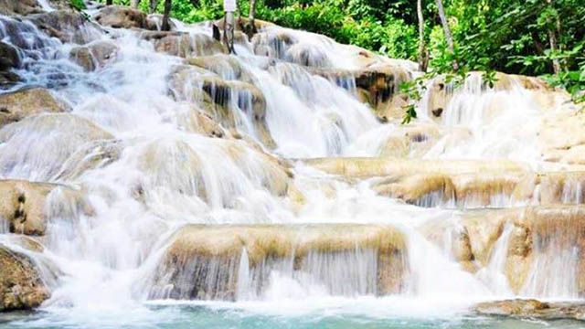 Jamaica Dunn's river falls