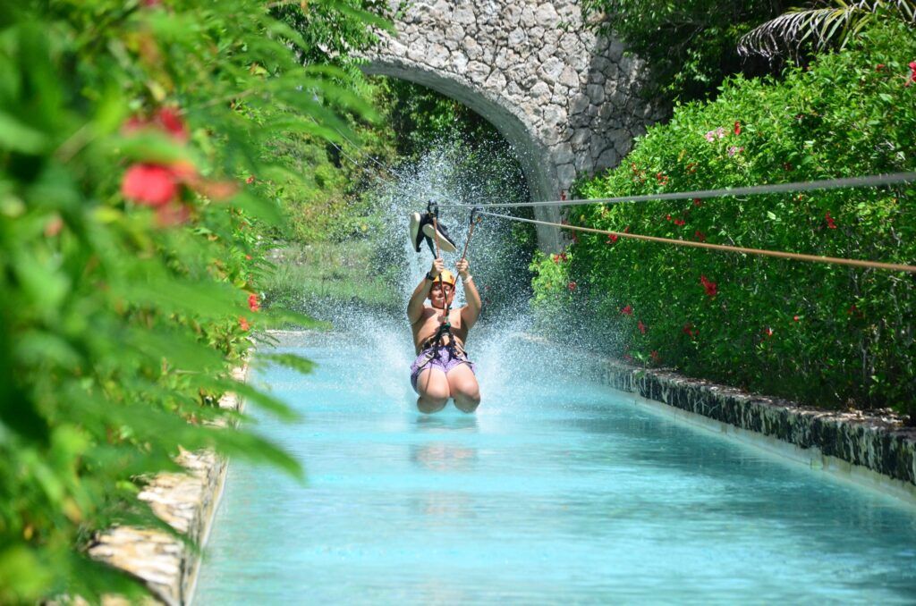 Zipline Mega Splash3