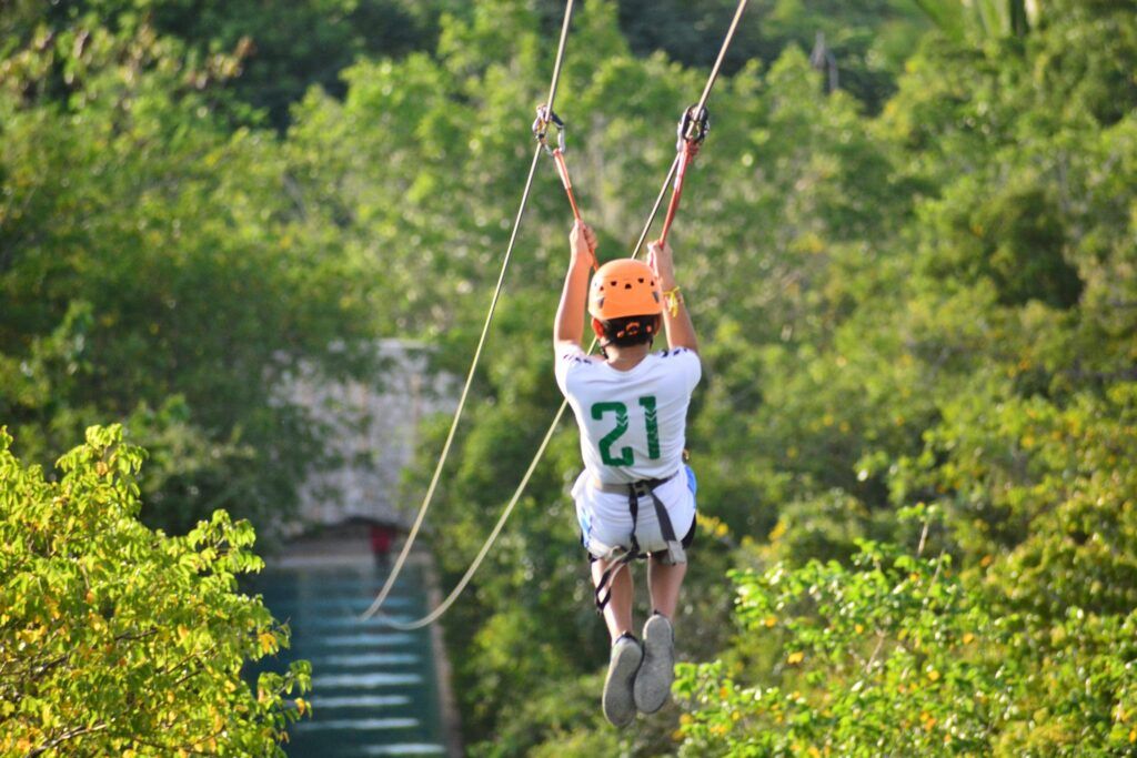 Zipline Mega Splash5